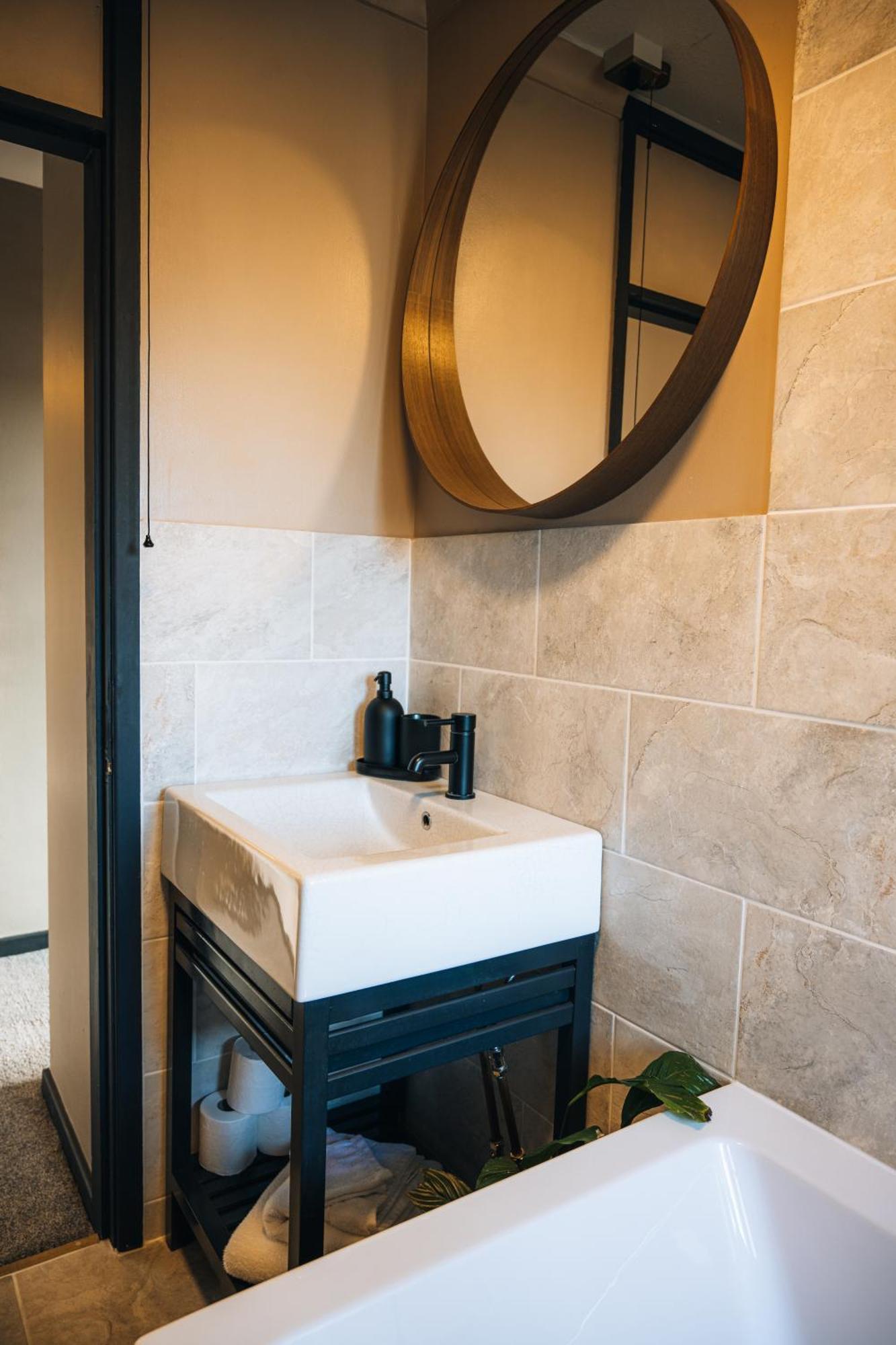 The Hideaway - Stratford Upon Avon - Central - Free Offstreet Parking - 2 Bedroom Luxury Apartment Ngoại thất bức ảnh
